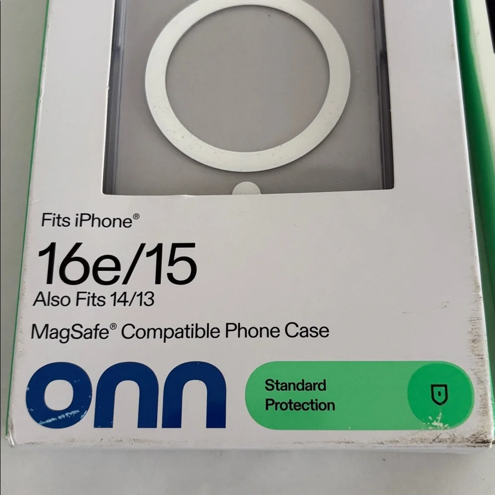 Apple iPhone 15 16e Case Black Silicone MagSafe Onn clear standard protection
